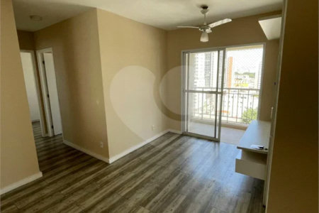 Apartamento no Belém de 52m2 com 2 dorms, 1 suíte, 2 banheiros, 1 vaga. Estuda permuta.