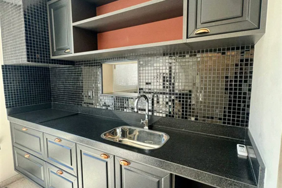 Apartamento no Edifício Bellagio, com 3 dormitórios, sol da manha e na modalidade porteira fechada.