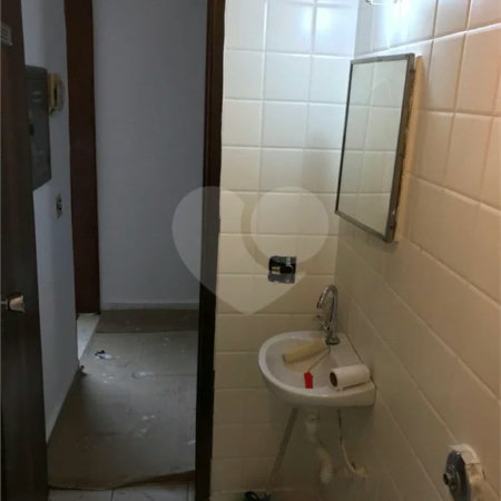 Sala comercial com 46 m², à venda em Pinheiros