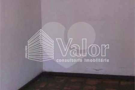 CASA À VENDA COLOCADA COM A SANTA CASA