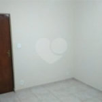 4 casas independentes em terreno de 245m² , à venda no Jardim Soares em Guainazes.