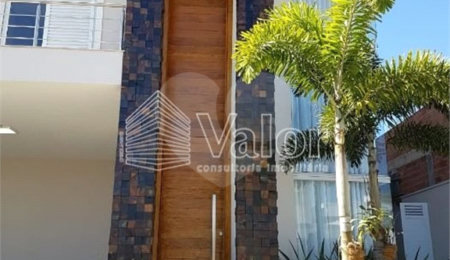 Casa à venda com 3 quartos, sendo 1 suíte,  no condomínio Quebec, São Carlos - SP