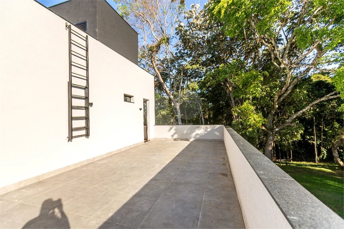 Casa à venda com 4 suítes no condomínio Jardim das Palmeiras, Bragança Paulista - SP
