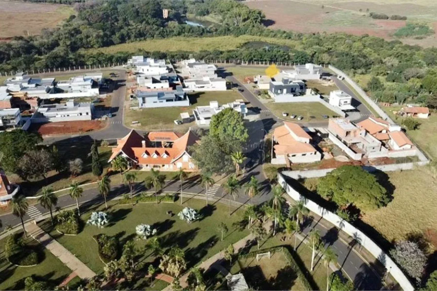 Terreno a venda no Residencial Moinho Vermelho.