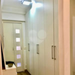Apartamento de 03 dormitórios sendo 1 suíte e 02 vagas de garagem.