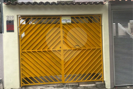 Casa com 122m² , 2 dormitórios , 1 vaga , à venda na Vila Clementino.