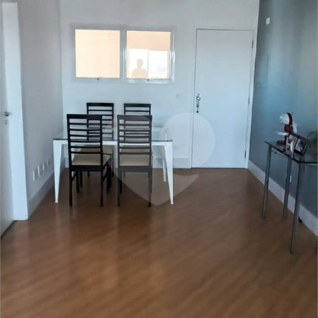 Apartamento na Vila Mascote | 1 dormitório | 1 vaga | Varanda