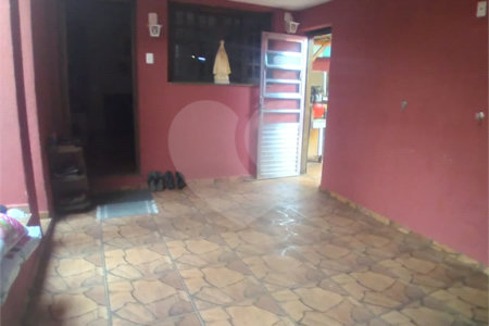 Casa + salão comercial na Vila Vista Alegre