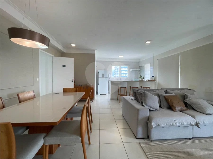 Apartamento à venda com 2 suítes no Centro, Bertioga, SP