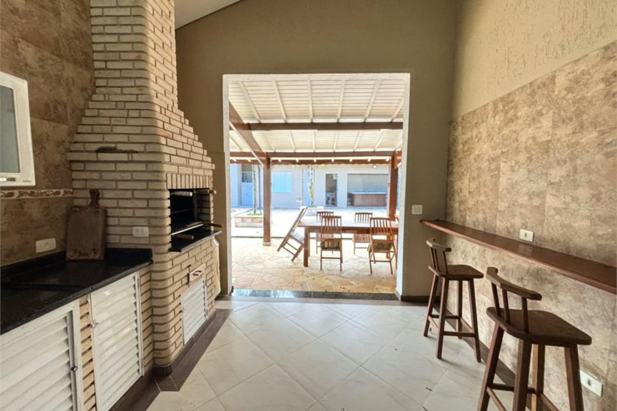 Casa à venda com 4 quartos, sendo 3 suítes,  em Morada da Praia, Bertioga, SP