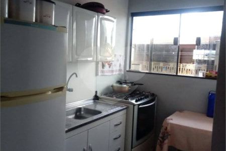 Sobrado com 3 dormitórios.