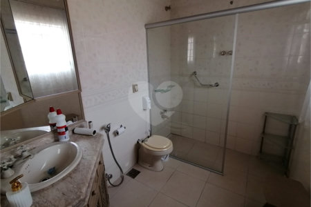 CASA À VENDA NA VILA MARIANA, 280m2, 5Q, 2 VAGAS DE GARAGEM.