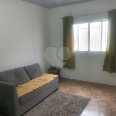 Casa com 180m², 3 quartos (1 suíte) e 5 vagas de garagem, à venda em São Mateus