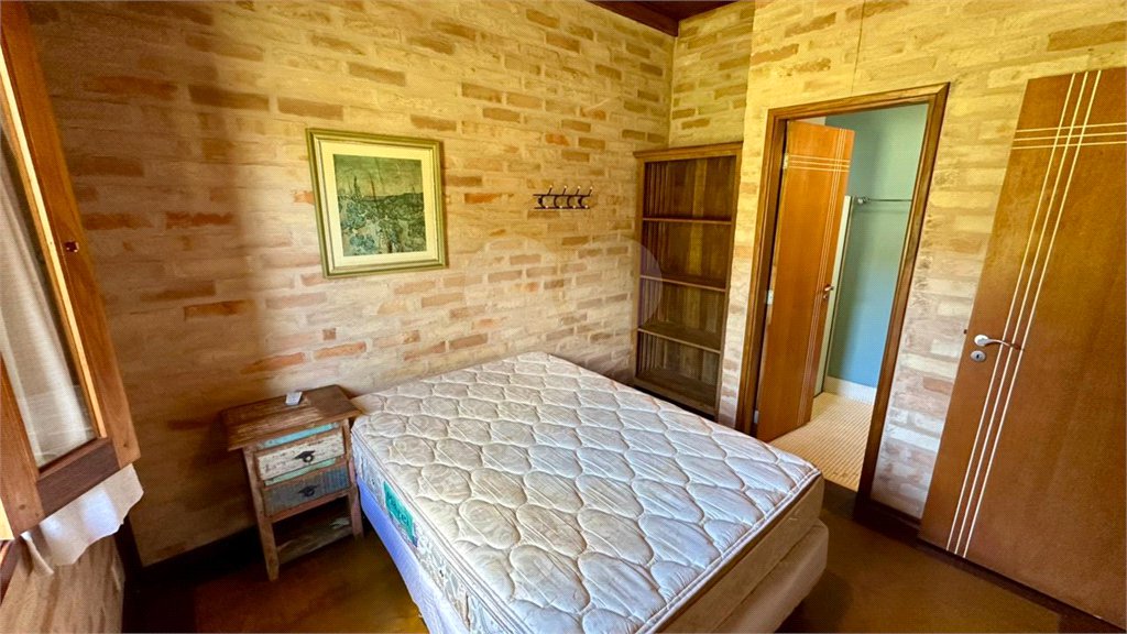 Casa para venda no Condomínio Vivenda do Broa.