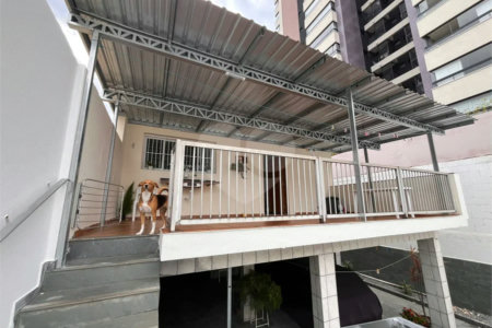 Casa com 367m², 3 dormitórios, 9 vagas, à venda na Vila Santa Teresa - Sto André.