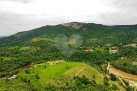 Terreno de 20 mil m² no Jardim Maristela: Oportunidade Única!