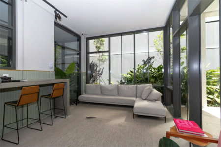 Apartamento de 68m² com 2 Quartos (1 Suíte) e 1 Vaga no Condomínio Downtown - República