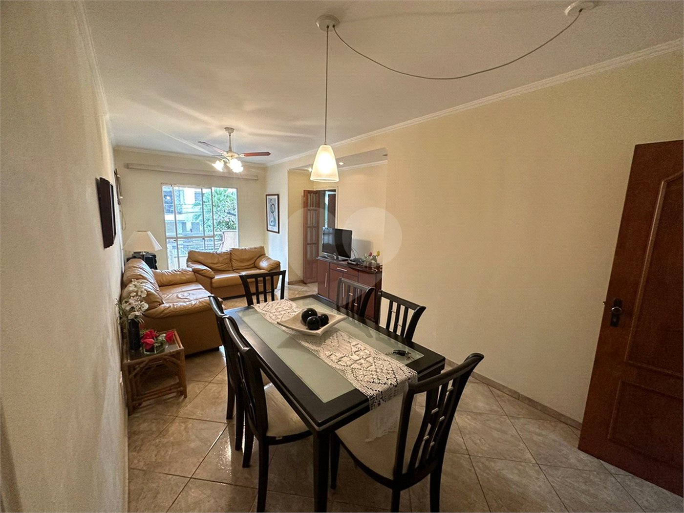 Apartamento para venda na Praia da Enseada em Guarujá/SP.