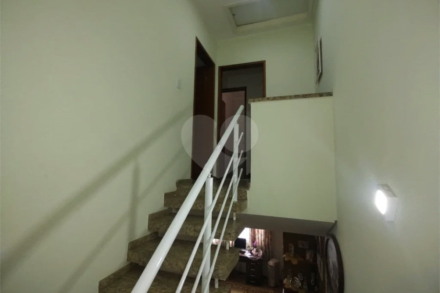 Casa à venda com 3 suítes no condomínio Morada das Hortênsias, São Paulo - SP