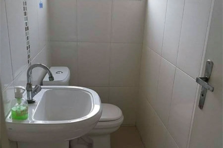 APTO À VENDA COM PREÇO ABAIXO DO MERCADO, PROX. AV. DO RIO PEQUENO C/ 02 DORMS, 01 VAGA COBERTA.