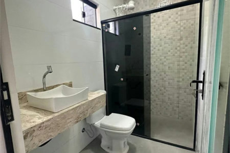 Casa à venda com 4 quartos, sendo 1 suíte, em Bacaba, Balsas, MA