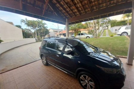 Casa Térrea Disponível para Locação e Venda no Condomínio Vilaggio Capriccio