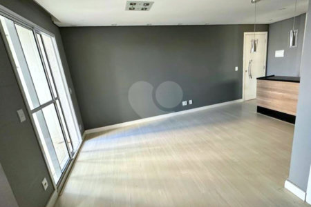 Apartamento MOBILIADO à venda. ÓTIMA OPORTUNIDADE!