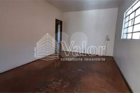Casa térrea para venda na Vila Carmem .