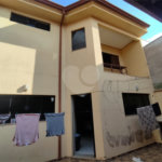 Sobrado espaçoso com 3 quartos,no Parque Fehr á Venda!