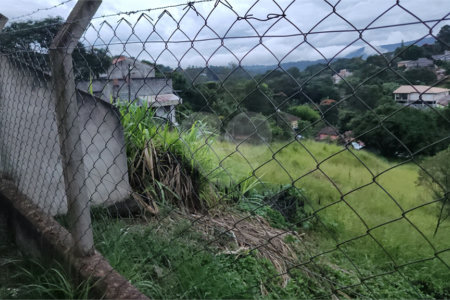 Terreno em Atibaia com 2.090 metros, ótimo para fazer chácara, excelente localização, aceita financiamento