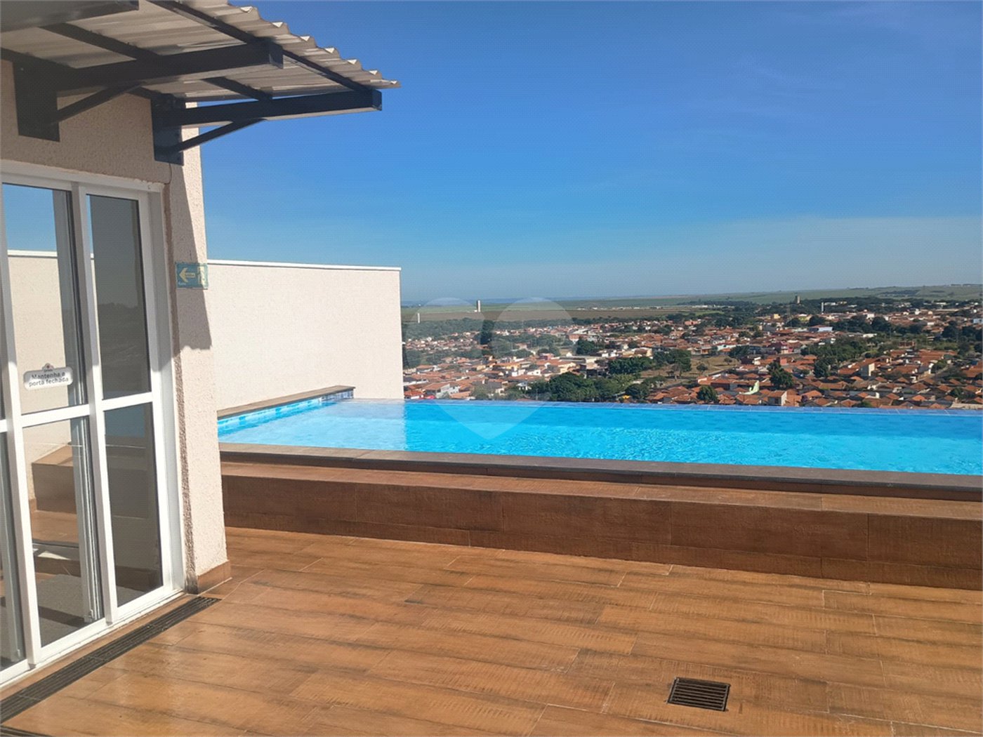 Apartamento Completo, Mobiliado e Pronto para Morar!