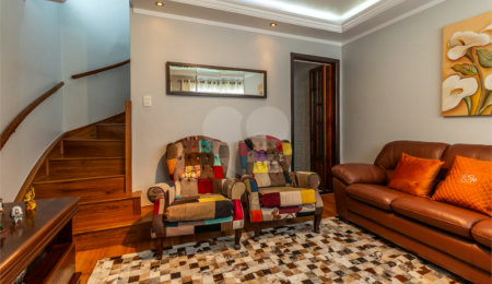 Sobrado à venda ou para alugar com 2 quartos, sendo 1 suíte, em Vila Gumercindo, São Paulo, SP