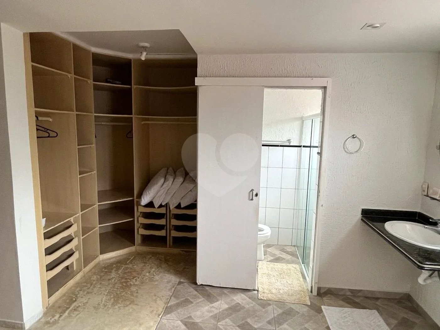 Casa à venda com 6 quartos, sendo 5 suítes, em Morada da Praia, Bertioga, SP