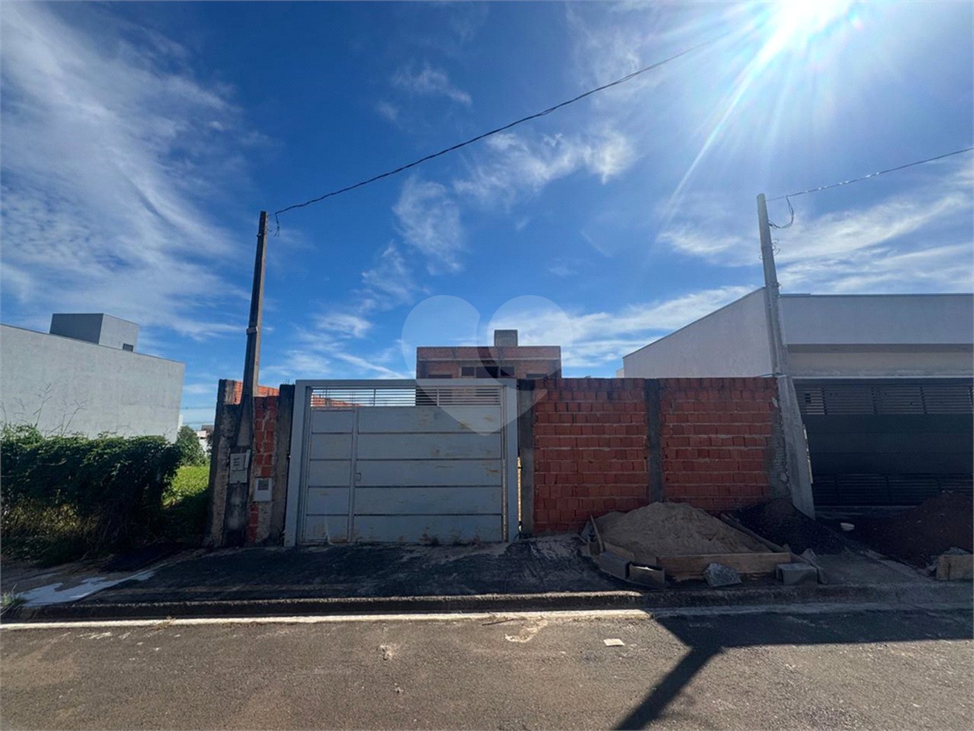Terreno Murado de 250m2, em Jardim Embaré, São Carlos.