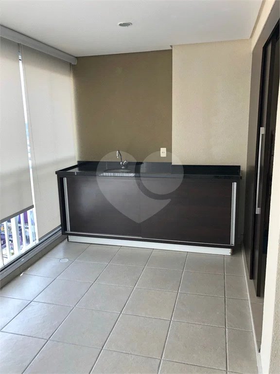 Apartamento à venda com 2 quartos, sendo 1 suíte,  em Campo Belo, São Paulo, SP