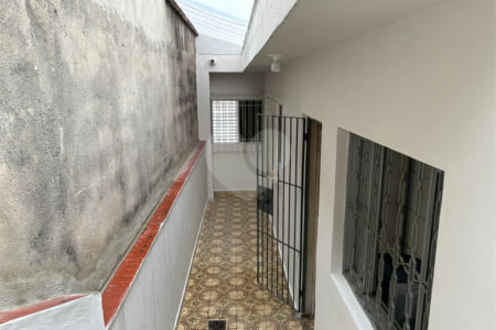 Oportunidade Casa Terrea e Ampla com 173 m² e Quintal e Área Gourmet JARDIM ARICANDUVA