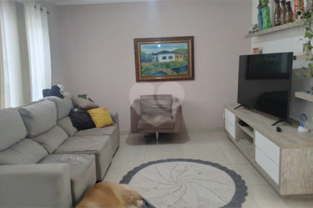 Sobrado de Alto Padrão com Piscina Aquecida, Energia Solar e Lazer Completo no Condominio Natura Village