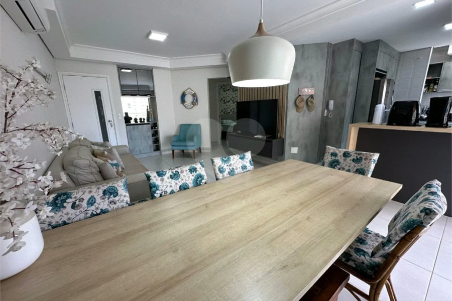 Apartamento à venda com 3 quartos, sendo 1 suíte, em Riviera de São Lourenço, Bertioga, SP