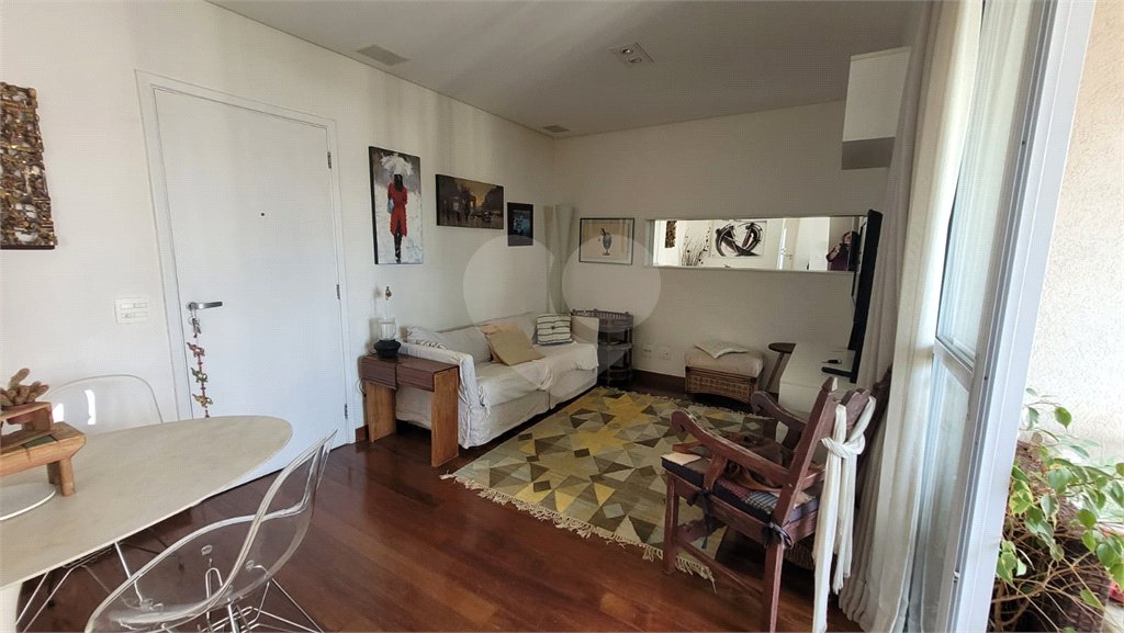 Apartamento à venda com 2 quartos, sendo 1 suíte, em Morumbi, São Paulo, SP