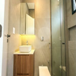 Casa Térrea Evidências - Indaiatuba/SP - R$ 1.950.000,00 - Área Total 307,33 m² - Área Construída 201,90 m² - TÉRREA - 03 suítes sendo a master com closet; Escritório; Lavabo; Cozinha com cooktop, forno, micro-ondas e coifa; Móveis planejados na hall de entrada, sala, escritório, cozinha, gourmet, s