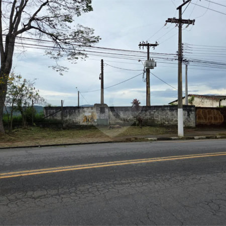 Área nobre COMERCIAL no entorno do centro de Atibaia.