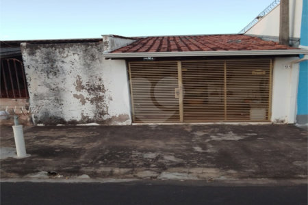 CASA À VENDA – BAIRRO SANTA FELÍCIA
