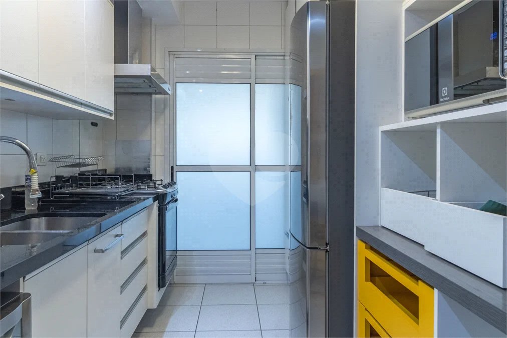 APARTAMENTO PARA LOCAÇÃO COM 151M2 - 3 QUARTOS ( 2 SUÍTES ) - 3 VAGAS NO JARDIM AMÉRICA.