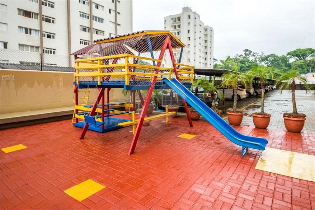 Apartamento a Venda no Condomínio Edifício Guarujá em Campinas/SP