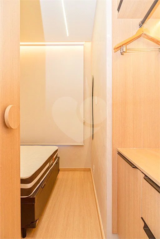 Apartamento - Prox Paulista - 1 quarto - varanda - 1 banheiro - sem garagem