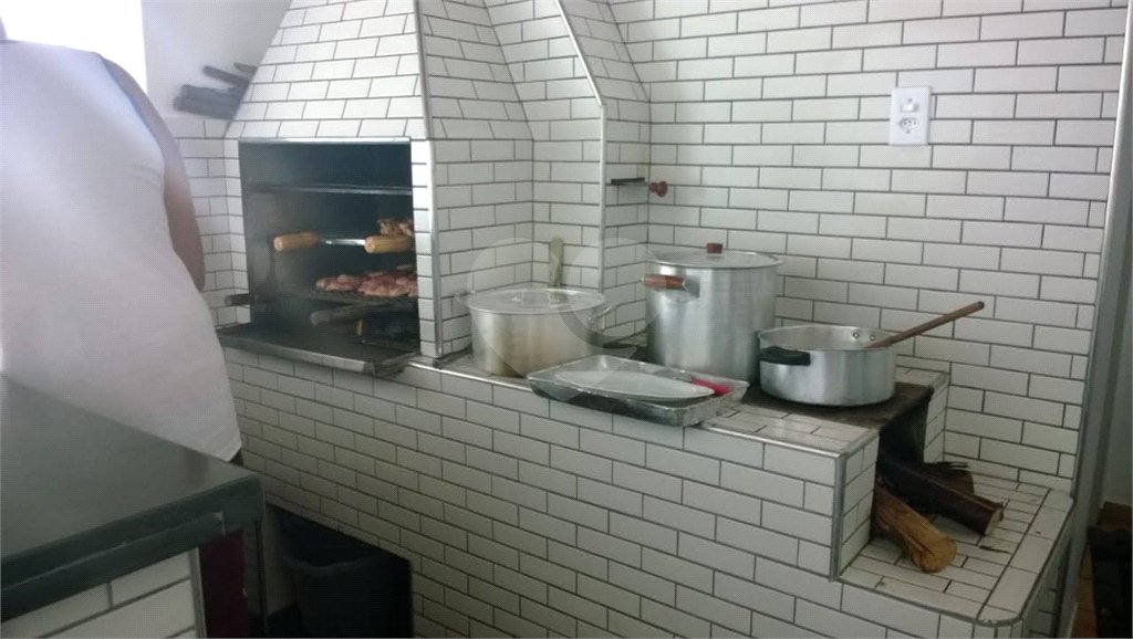 Casa térrea em Araraquara/SP, na Vila Xavier.