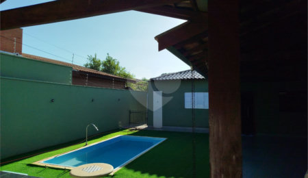 Casa à venda com 3 quartos, sendo 2 suítes,  em Jardim Santa Elisa, São Carlos, SP