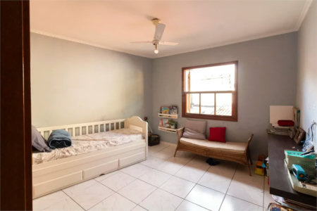 Sobrado à venda com 4 quartos, sendo 2 suítes,  em Butantã, São Paulo, SP