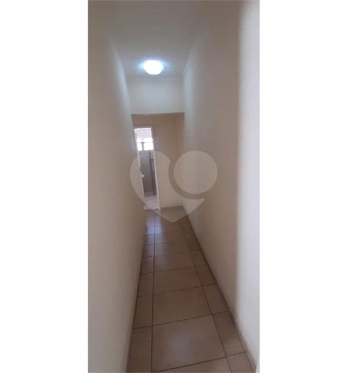 Apartamento - Bom Retiro - 3 dormitórios - 1 banheiro - 1 sala - 1 cozinha