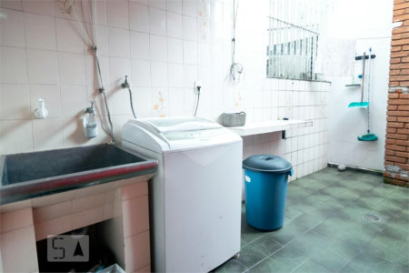 Casa à venda com 3 quartos, sendo 2 suítes, em Jardim Prudência, São Paulo, SP